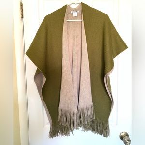 Shrug Festival Poncho Warm & Cozy Sweater Shawl Knit with fringe.
